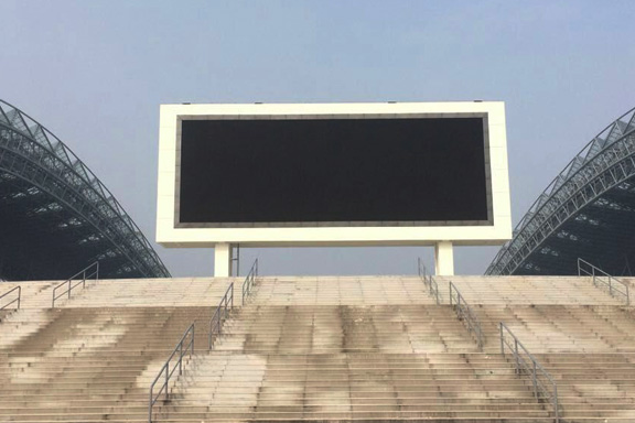 黄冈体育中心LED显示屏校正案例